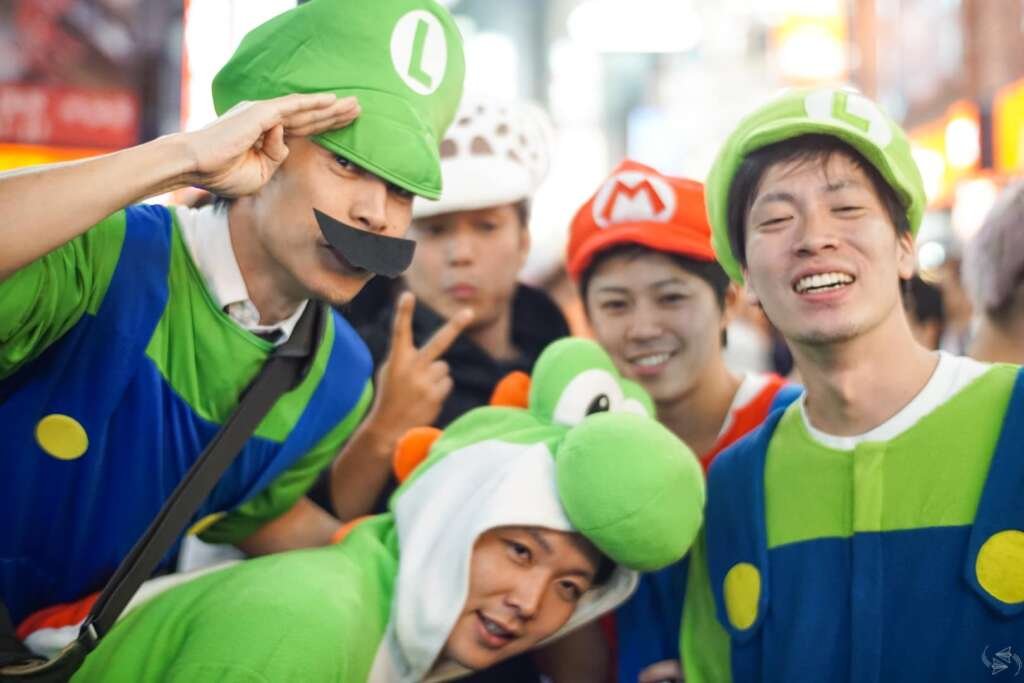 shibuya halloween 1024x683 halloween in japan men dressed up as luigi and mario bros