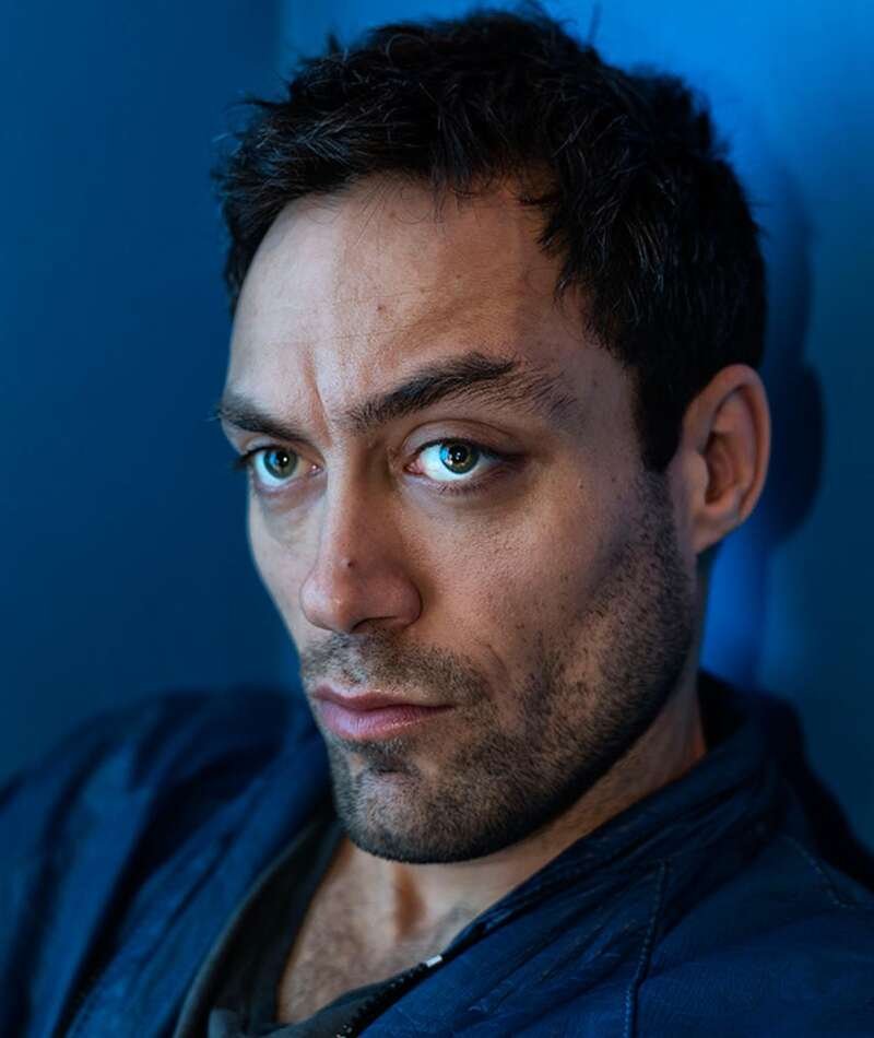 alex hassell 800x950