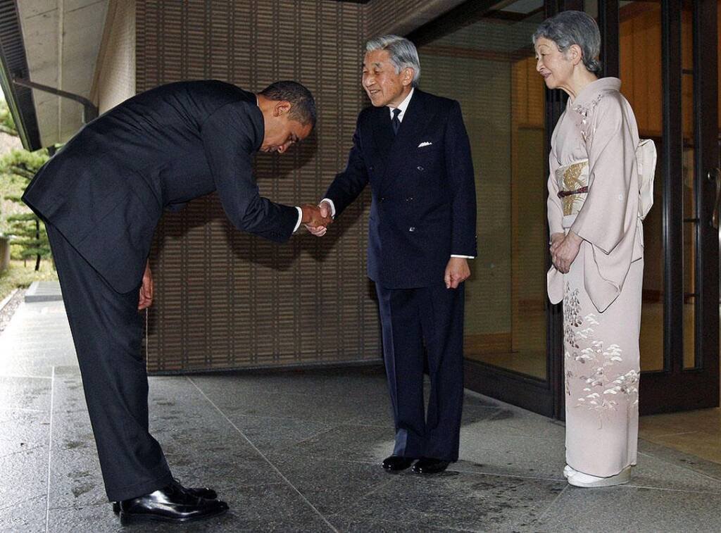 obama bowing for japanese emperor 1024x757 obama bowing for japanese emperor 1024x757