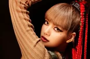 lisa-lalisa-money-performance-2021-bandwagon