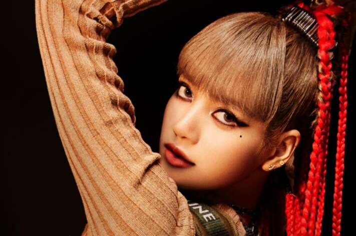 lisa-lalisa-money-performance-2021-bandwagon