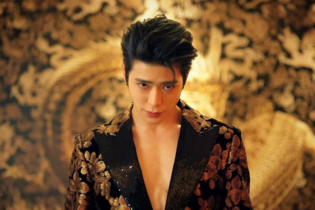 jaehyun kick it 1973x1124